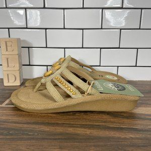 Earth Pueblo Womens Size 7.5 Shoes Sand Leather Beaded Thong Slide Sandals NEW